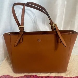 Tory Burch Robinson bag